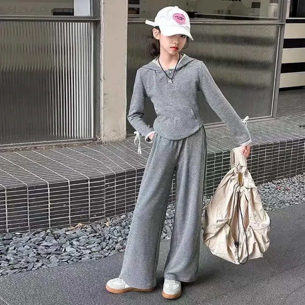 Set Girl Dark Grey Looks