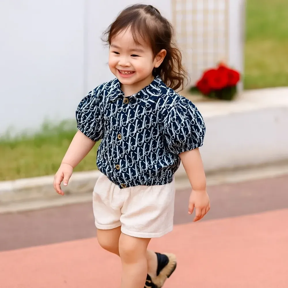 Atasan Ior Branded Pattern