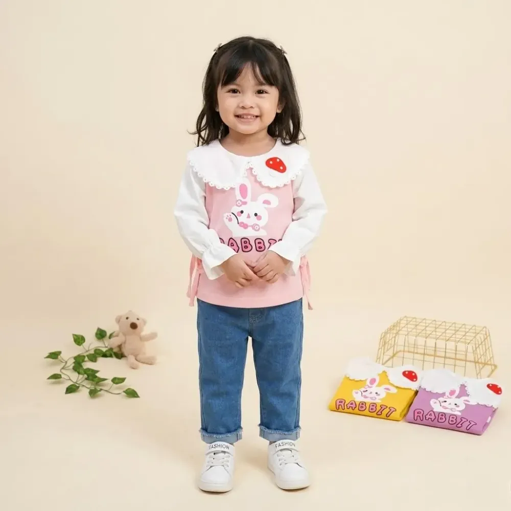 Setelan Rabbit Wih Strawberry