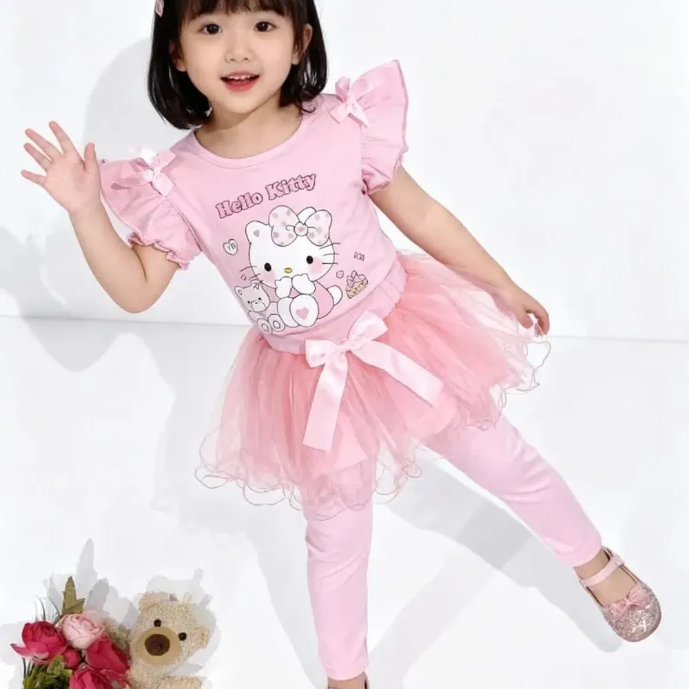 Setelan Shy Hello Kitty Cute