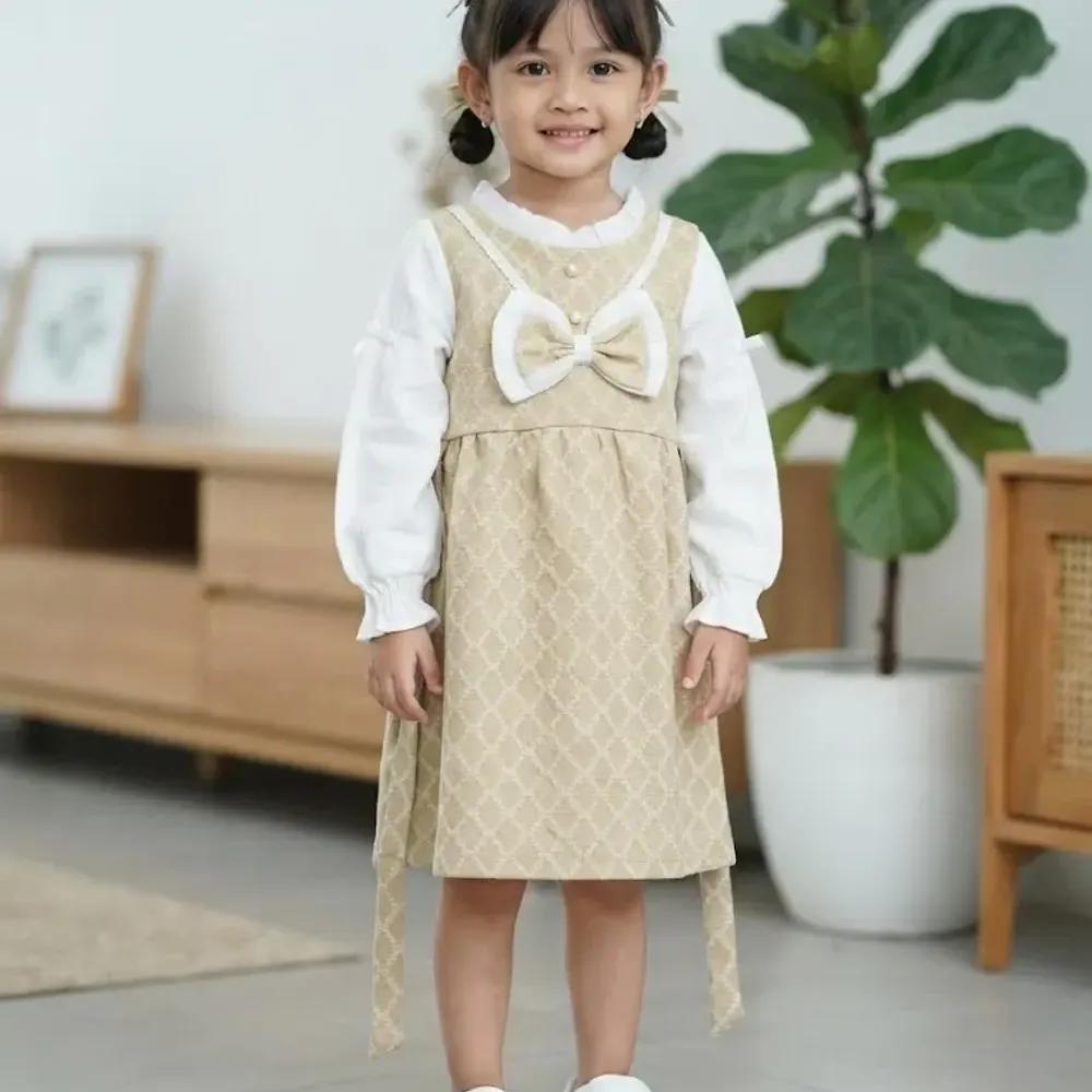 Dress Girls Dolly Talk