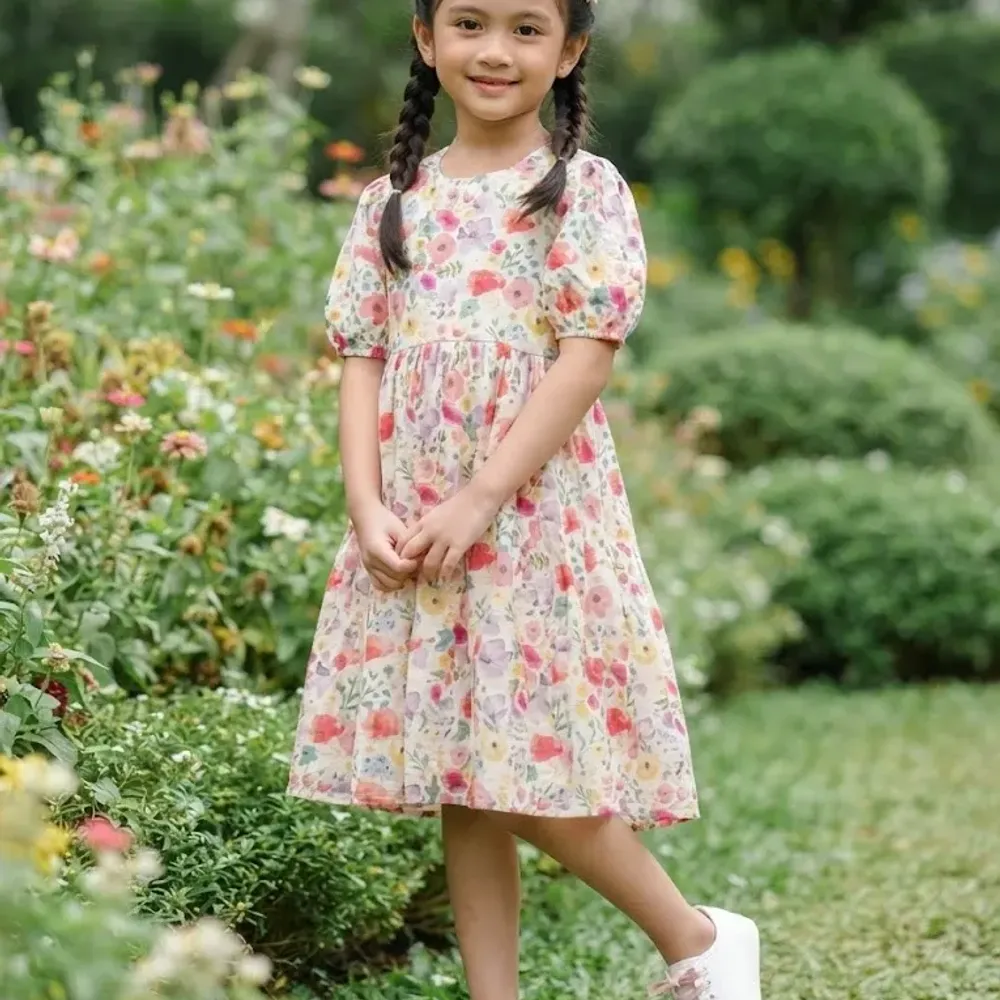 Dress Girls Flower Park