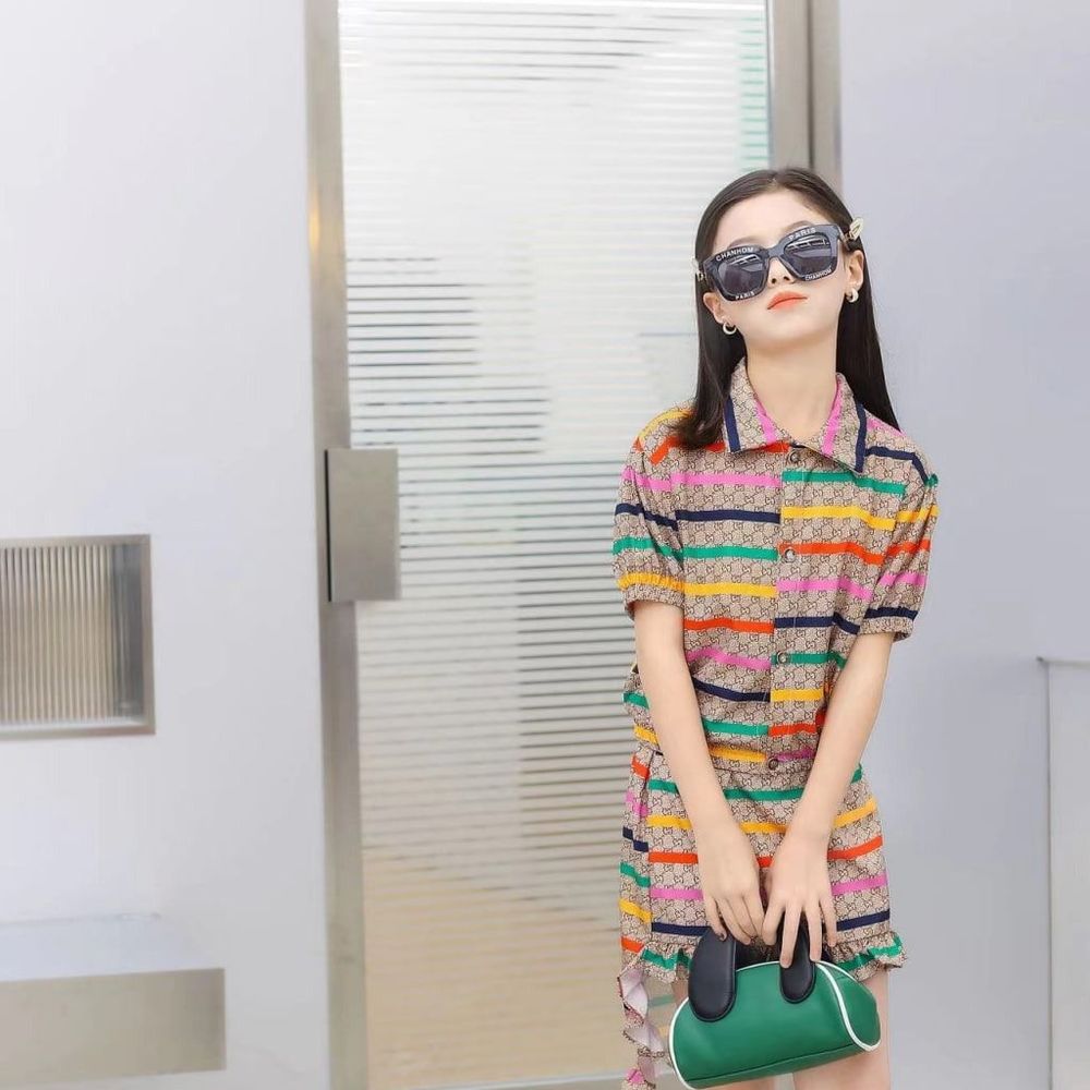 Setelan Coloring Line Burberry