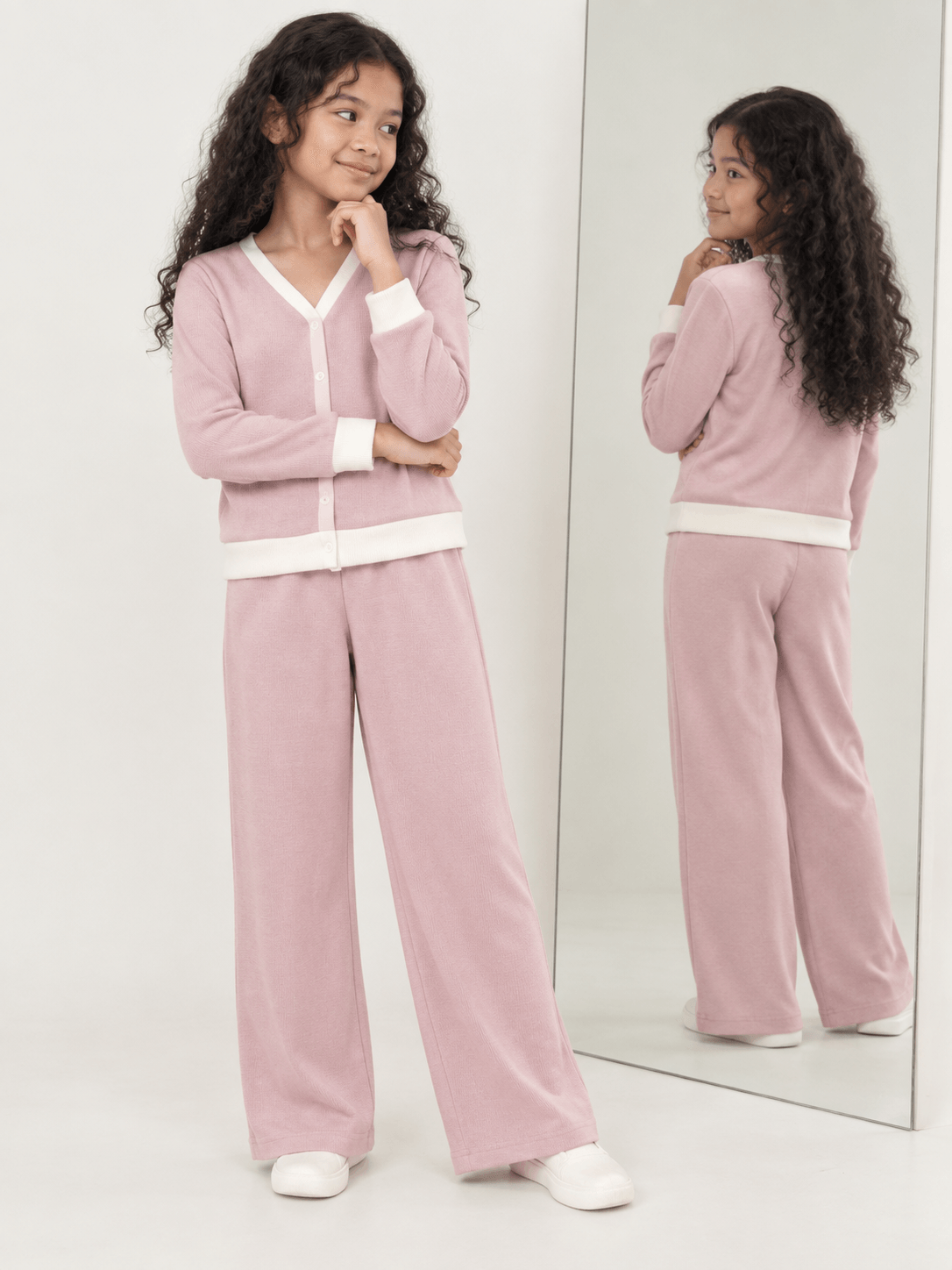 Set Girl Comfy Daily Happy