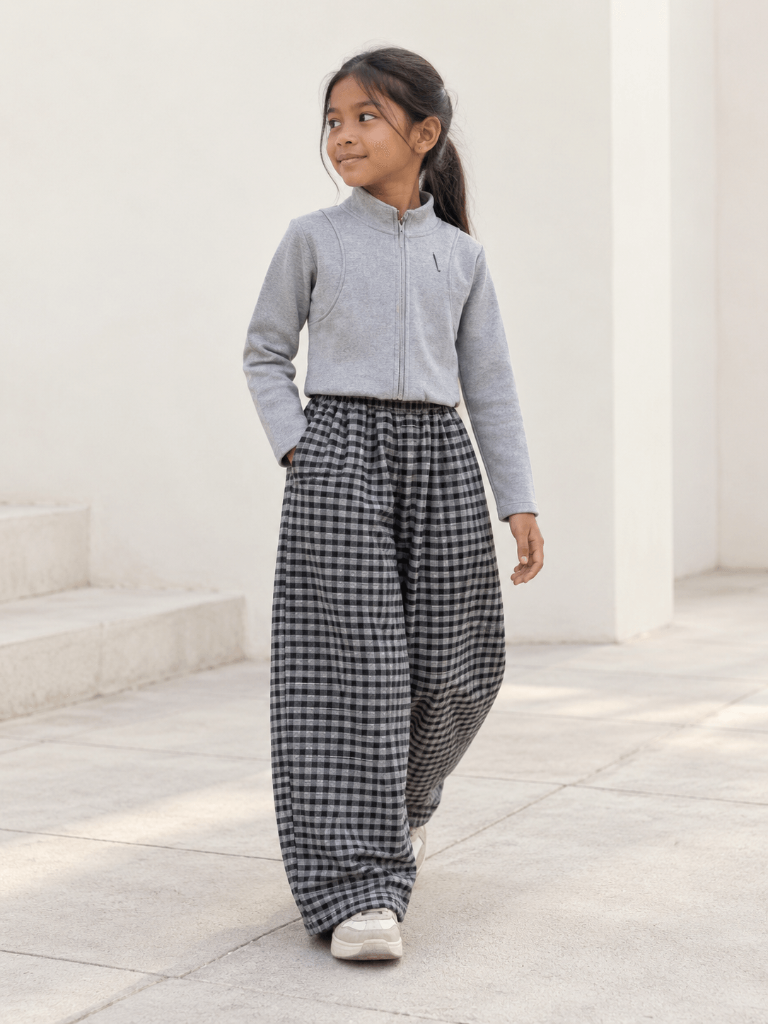 Set Girls Grey Tartan Swag