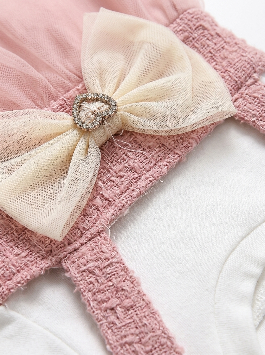 Dress Ribbon Furing On Chess